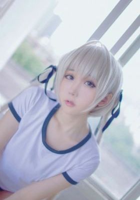 保险女王和他的商机机密